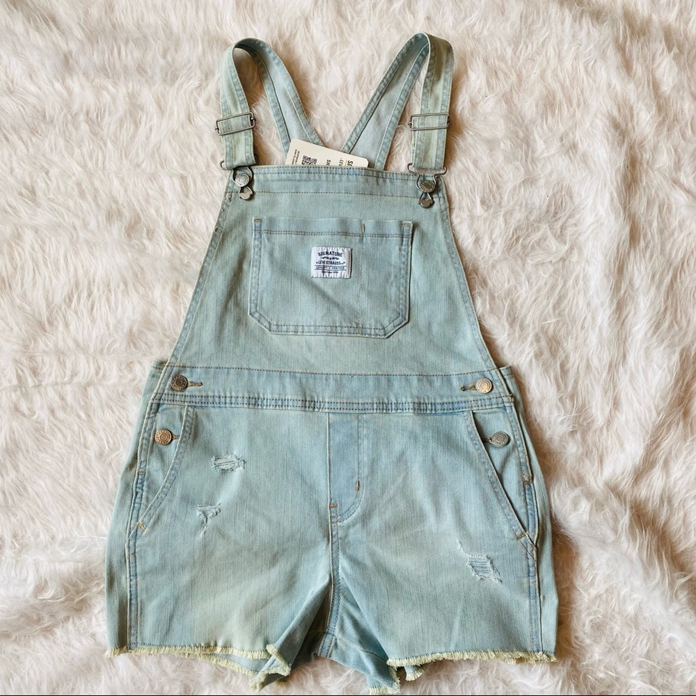 Levi’s NWT girls signature denim shortalls overalls 3” inseam light wash size L